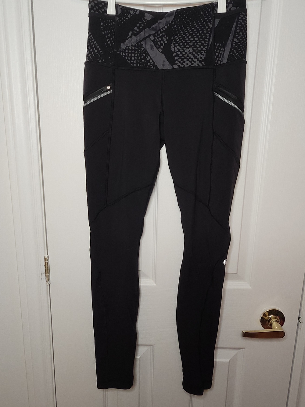 lululemon athletica Toasty Tech Tight II Leggings - Size 6